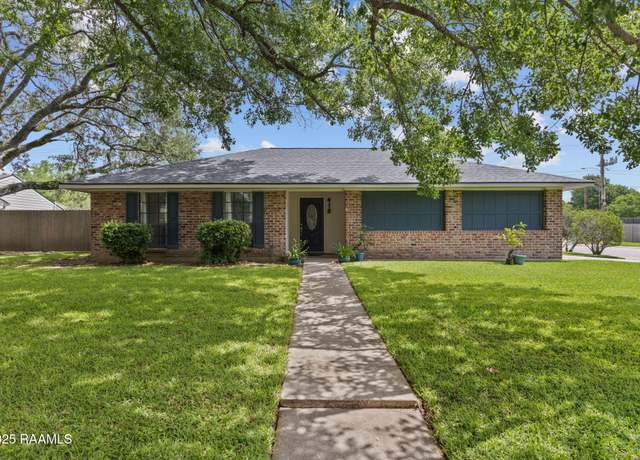 Property at 419 Woodvale Ave, Lafayette, LA 70503, 3 beds, 2 baths