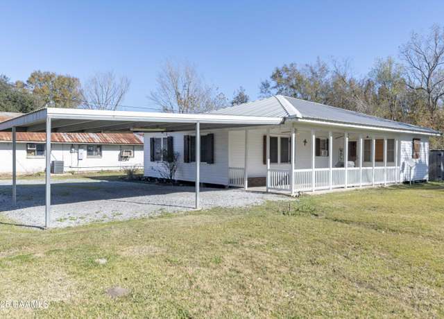 Property at 1867 Coteau Holmes Hwy, St. Martinville, LA 70582, 3 beds, 1 bath