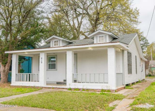 Property at 619 Cedar Crest Ct, Lafayette, LA 70501, 3 beds, 2 baths