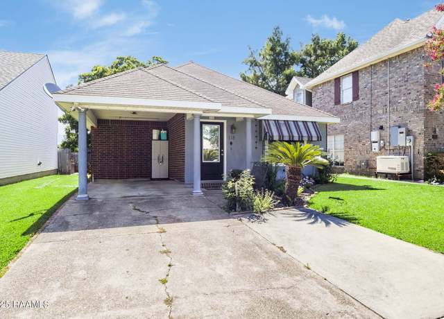 Property at 118 Woodoak Cir, Lafayette, LA 70506, 3 beds, 2 baths