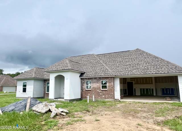 Property at 101 Cebby Ln, Youngsville, LA 70592, 3 beds, 2 baths