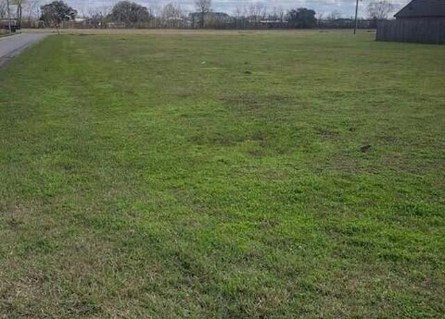 Property at 5 Delcambre Rd, Breaux Bridge, LA 70517
