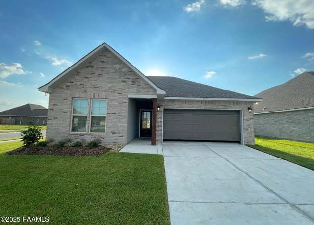 Property at 301 Hidden Meadows Dr, Lafayette, LA 70506, 4 beds, 2.5 baths