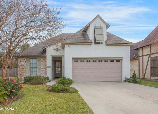 Property at 111 Cypress View Dr, Youngsville, LA 70592, 3 beds, 3 baths