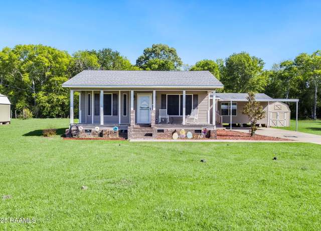 Property at 197 John Paul Dr, Opelousas, LA 70570, 3 beds, 3 baths