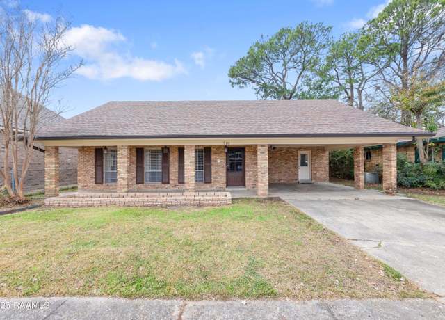 Property at 218 Gerald Dr, Lafayette, LA 70503, 4 beds, 3 baths