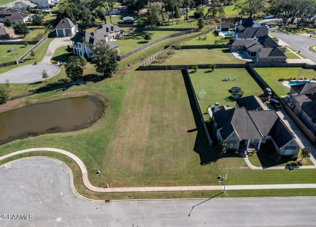 Property at 104 Golden Eye Dr, Lafayette, LA 70508
