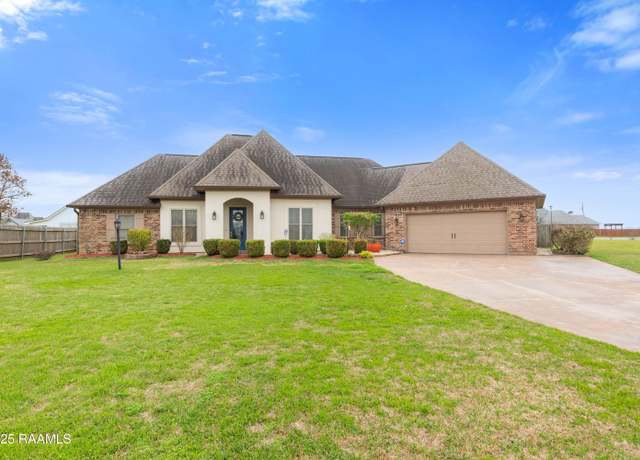 Property at 11435 Twin Oaks Cir, Maurice, LA 70555, 3 beds, 2.5 baths
