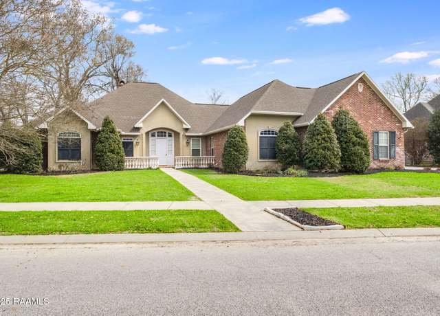 Property at 2459 Lakewood Dr, Opelousas, LA 70570, 3 beds, 2.5 baths