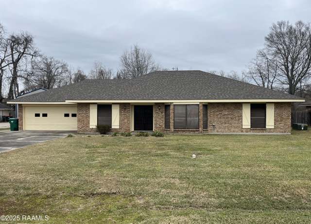 Property at 500 Amanda Dr, Lafayette, LA 70507, 3 beds, 2 baths