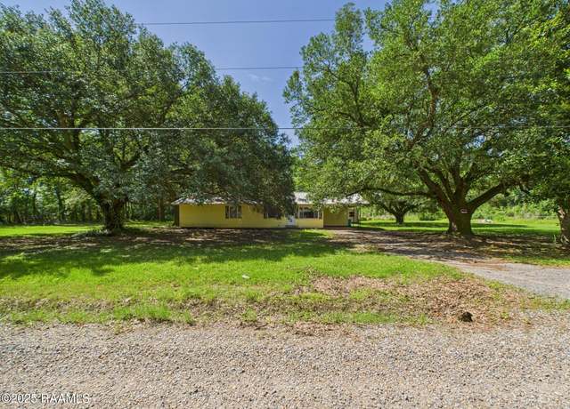Property at 198 Jim Guillory Rd, Opelousas, LA 70570, 3 beds, 2 baths