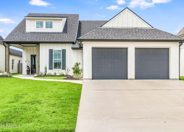 Property at 138 Cape Town Ave, Youngsville, LA 70592, 4 beds, 3 baths