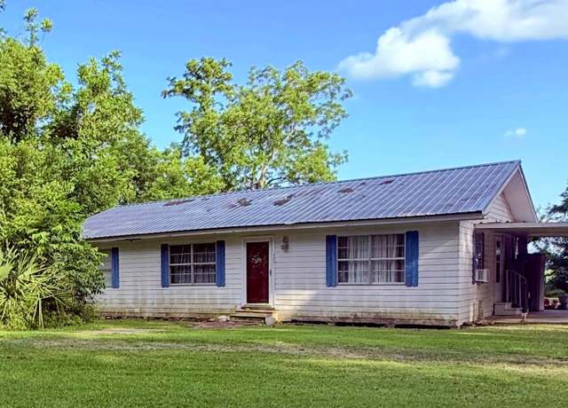 Property at 124 Keller St, Palmetto, LA 71358, 3 beds, 1 bath