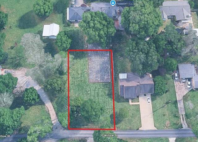 Property at 1812 E Willow St, Lafayette, LA 70501