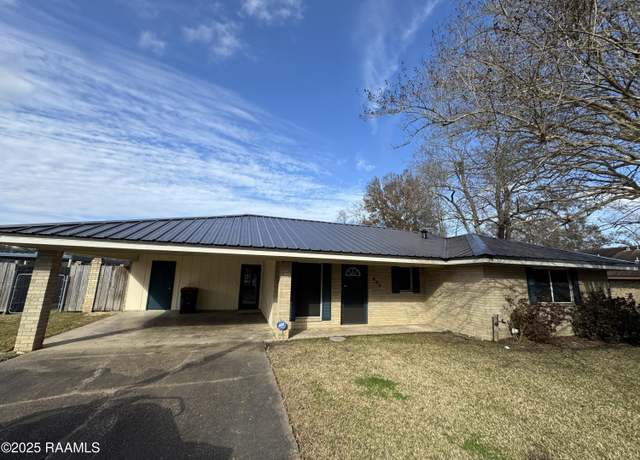 Property at 300 Vancouver Dr, Lafayette, LA 70507, 3 beds, 1.5 baths