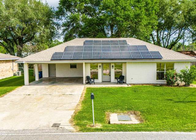 Property at 810 Old Spanish Trl, Scott, LA 70583, 3 beds, 2 baths