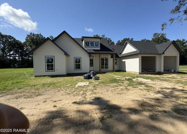 Property at 704 Kilchrist Rd, Carencro, LA 70520, 4 beds, 2 baths