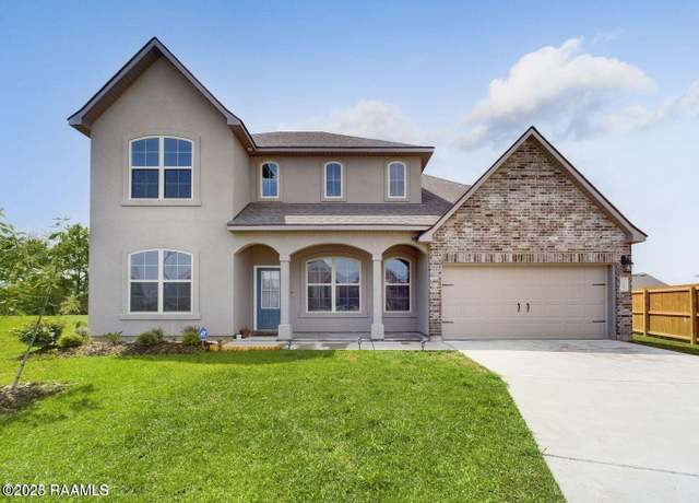 Property at 112 Hardwood Dr, Lafayette, LA 70508, 4 beds, 2.5 baths