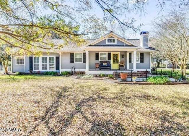 Property at 164 Live Oak Rd, Church Point, LA 70525, 3 beds, 2 baths