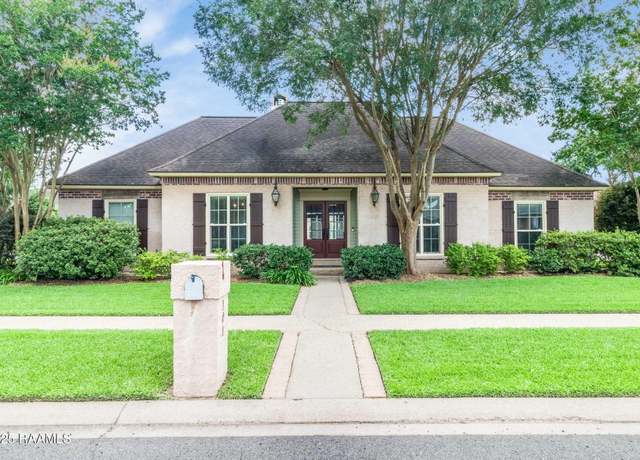 Property at 101 Hanover Sq, Lafayette, LA 70508, 6 beds, 5 baths