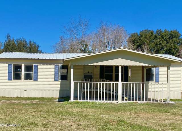 Property at 160 Savoie Dr, Eunice, LA 70535, 3 beds, 2 baths