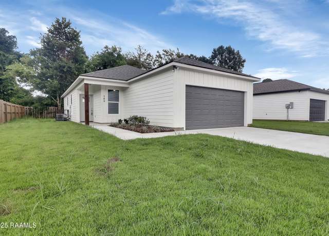 Property at 109 Salt Dr, Lafayette, LA 70506, 3 beds, 2 baths