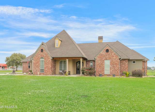 Property at 2311 Vida Shaw Rd, New Iberia, LA 70563, 3 beds, 3.5 baths