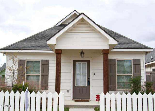 Property at 111 Sandstone Ave, Scott, LA 70583, 3 beds, 2 baths