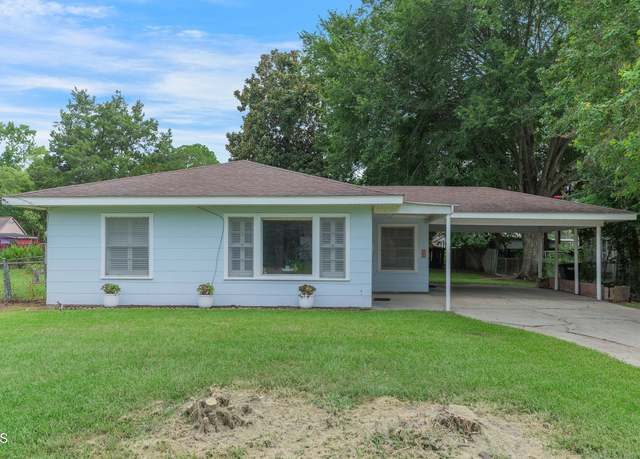 Property at 411 Edward St, New Iberia, LA 70563, 2 beds, 1 bath