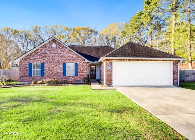 Property at 217 Hesper Dr, Carencro, LA 70520, 3 beds, 2 baths