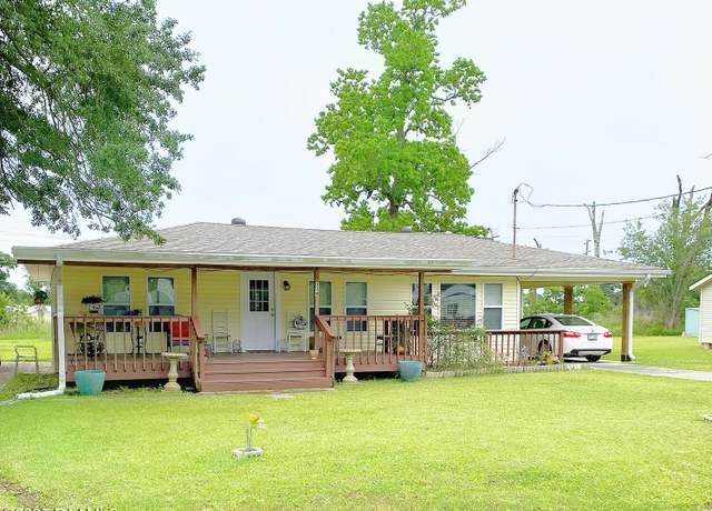 Property at 334 Beaugh Rd, Lake Charles, LA 70607, 2 beds, 1.5 baths