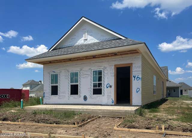 Property at 111 Appleton Ln, Youngsville, LA 70592, 3 beds, 2 baths