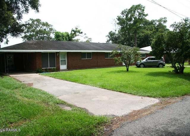 Property at 108 Avalon St, Lafayette, LA 70508, 4 beds, 2 baths
