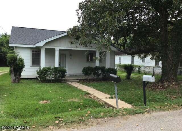 Property at 201 Alex St, Lafayette, LA 70506, 4 beds, 2 baths