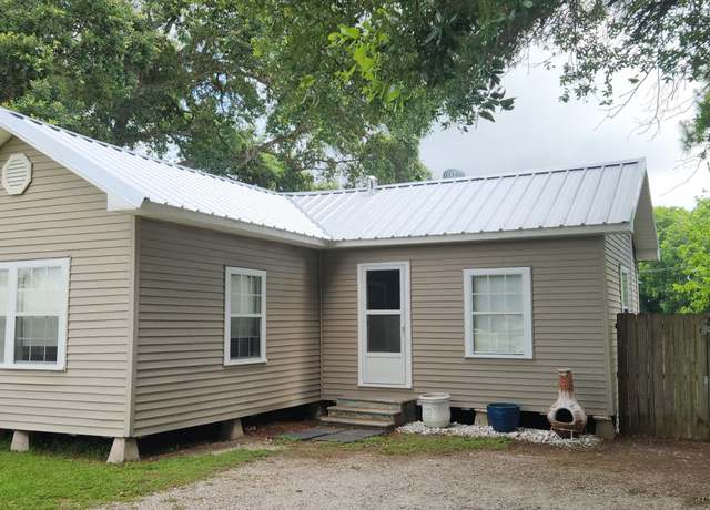 Property at 18424 Lois St, Kaplan, LA 70548, 3 beds, 2 baths