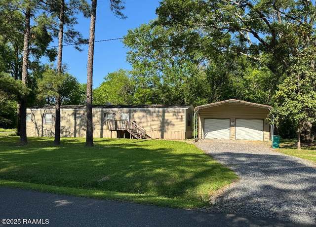 Property at 336 Frozard Rd, Arnaudville, LA 70512, 3 beds, 2 baths