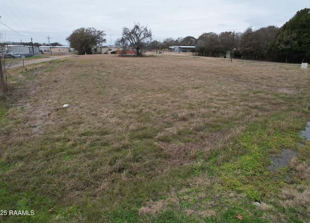 Property at 2001 N University Ave, Lafayette, LA 70507