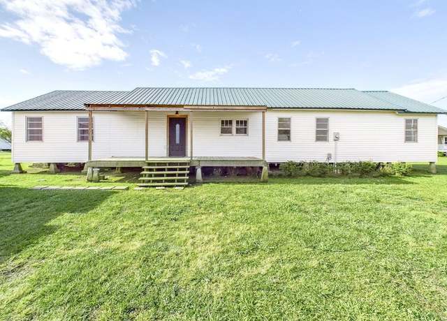 Property at 15535 W Pershing Rd, Kaplan, LA 70548, 4 beds, 2.5 baths