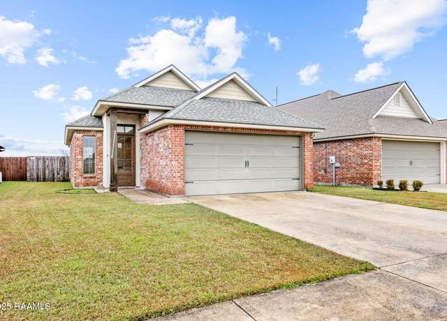 Property at 707 Rolling Mill Ln, Youngsville, LA 70592, 3 beds, 2 baths