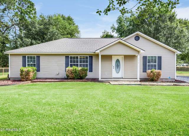 Property at 400 Lebesque Rd, Lafayette, LA 70507, 3 beds, 2 baths