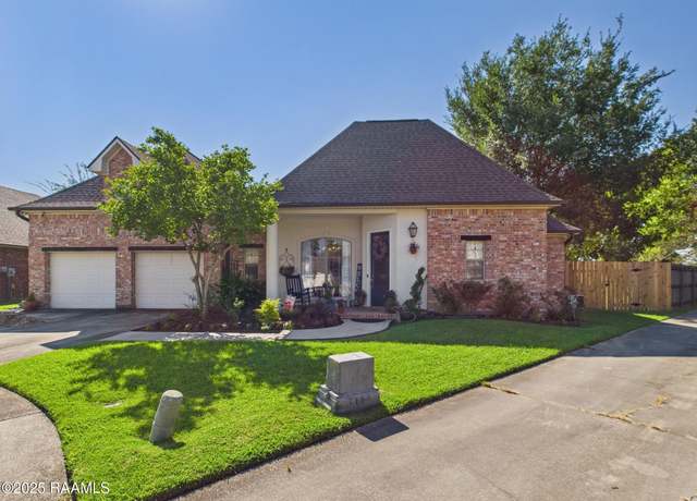 Property at 111 Port Royal Cir, Lafayette, LA 70508, 4 beds, 3 baths