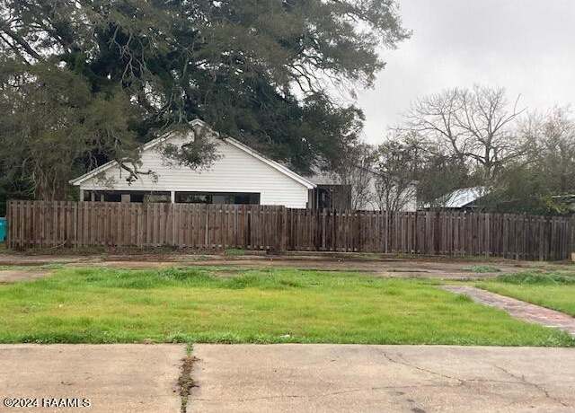 Property at 118 W Dejean St, Washington, LA 70589