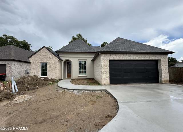 Property at 101 Sanctuary Ln, Lafayette, LA 70503, 4 beds, 3 baths