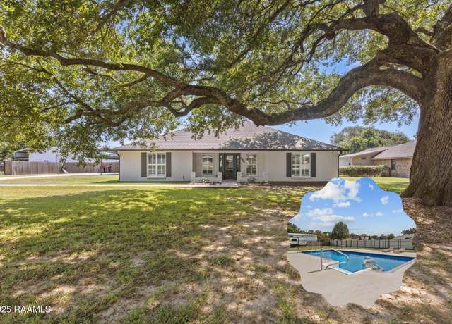 Property at 105 Concord Dr, Carencro, LA 70520, 4 beds, 2 baths