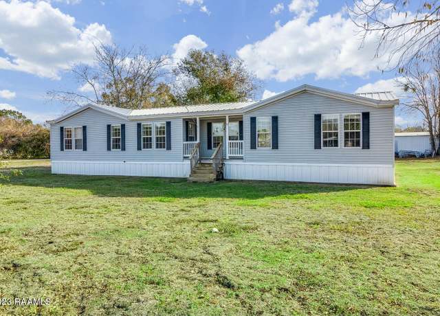 Property at 200 Adaline St, Carencro, LA 70520, 3 beds, 2 baths