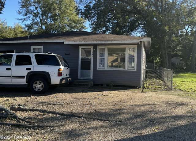 Property at 341 E Maple Ave, Eunice, LA 70535, 3 beds, 1.5 baths