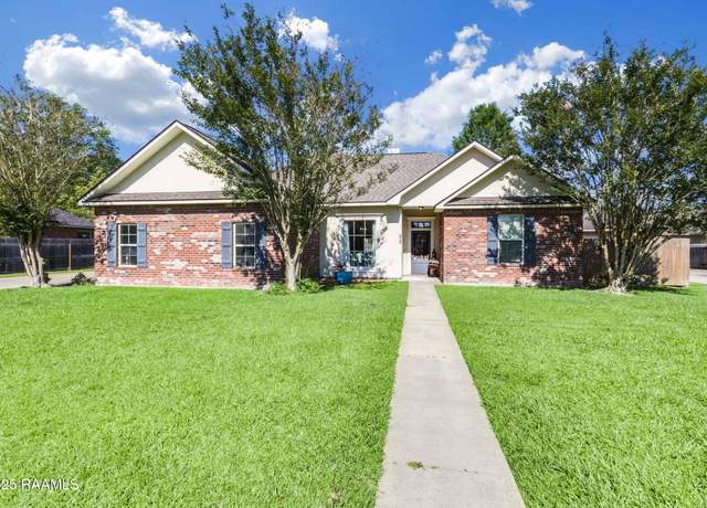 Property at 310 Deer Valley Ln, Carencro, LA 70520, 3 beds, 2 baths