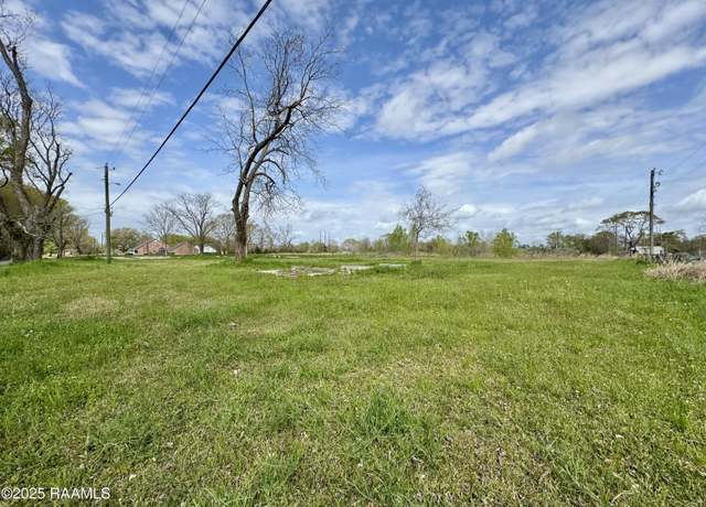 Property at 107a Parklane Rd, Lafayette, LA 70507