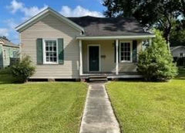 Property at 608 Adams St, Franklin, LA 70538, 3 beds, 2 baths