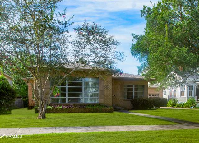 Property at 307 Adams St, Franklin, LA 70538, 3 beds, 2 baths